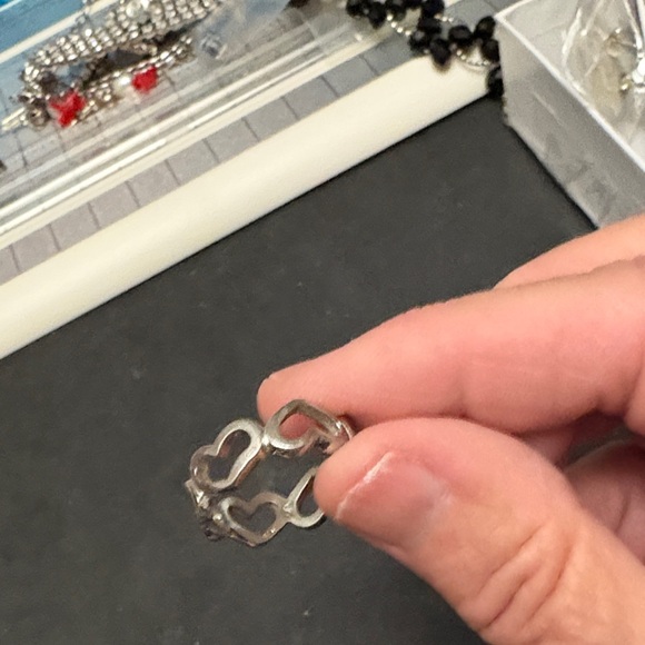 Sweet 925 Sterling Silver  Heart Ring - Picture 8 of 8
